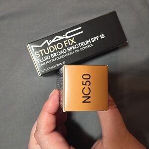 NEW ‼️NC50 STUDIO FIX FLUID SPF 15 24HR MATTE FOUNDATION + OIL CONTROL